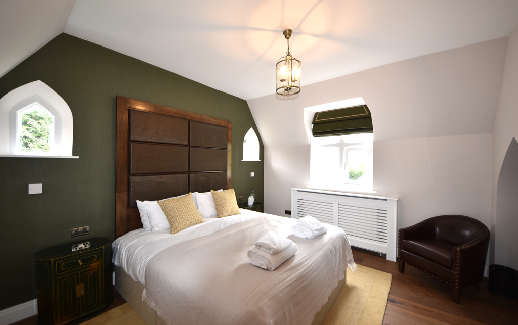 STAYING Our Rooms The Stables The Gardener's Cottage The Seymour Suite ...
